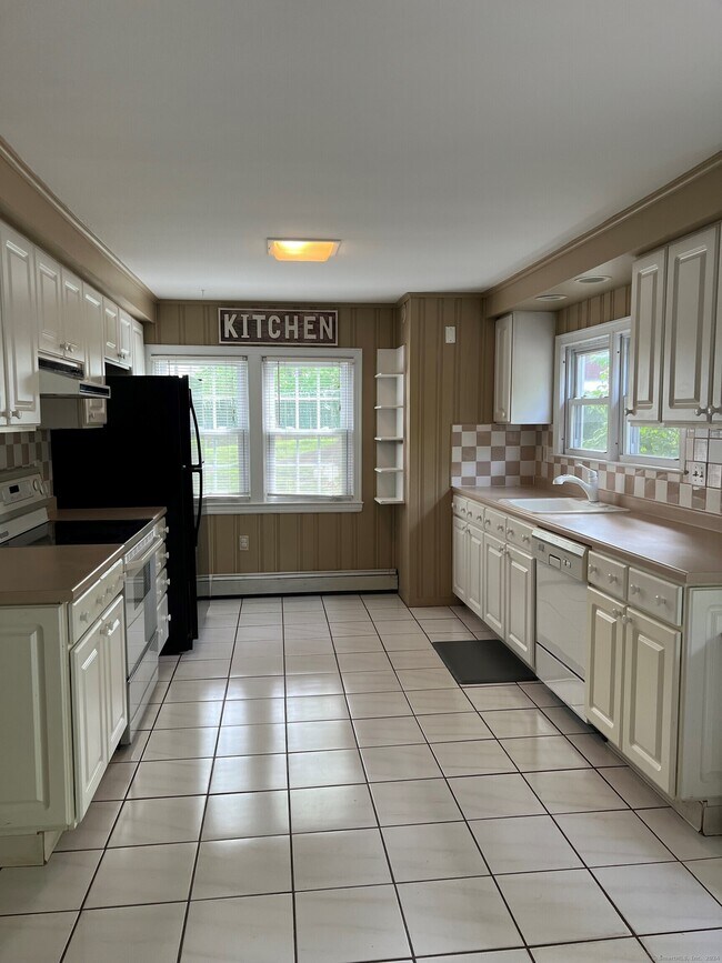 1212 Worthington Ridge Rental House Rental in Berlin, CT