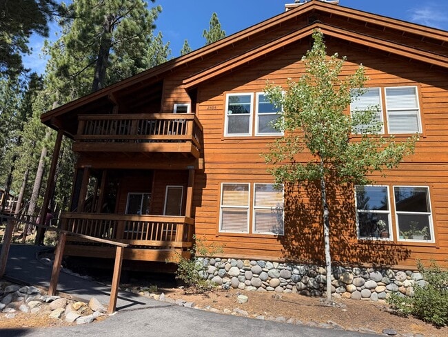 Building Photo - 12595 Northwoods Blvd