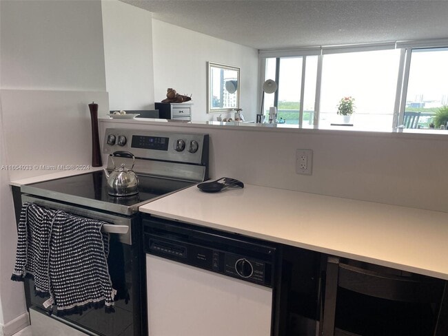 Photo - 100 Bayview Dr Unidad 1502