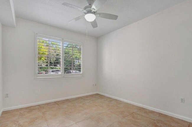 Photo - 7101 Myrtlewood Cir W