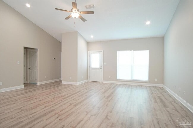 Photo - 3513 Southwind Dr