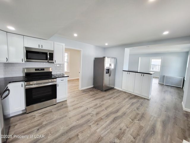 Photo - 156 Pine St