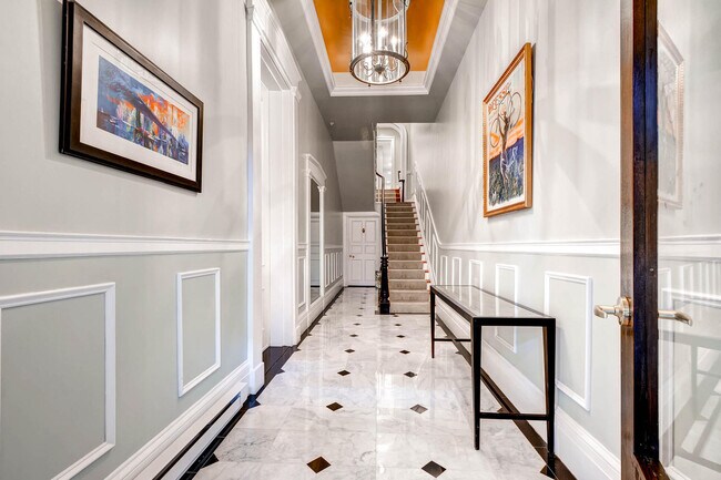 Main entry - 708 Park Ave Unit D