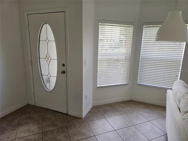 Photo - 1040 Crestwood Commons Ave