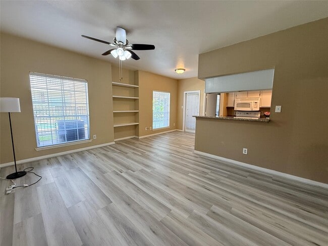 Building Photo - 2626 Holly Hall St Unit 1211 Rental