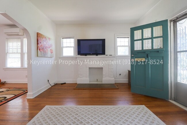 Photo - Charming & Cozy 1 Bed, 1 Bath Home in Tulsa | 850 Sq Ft