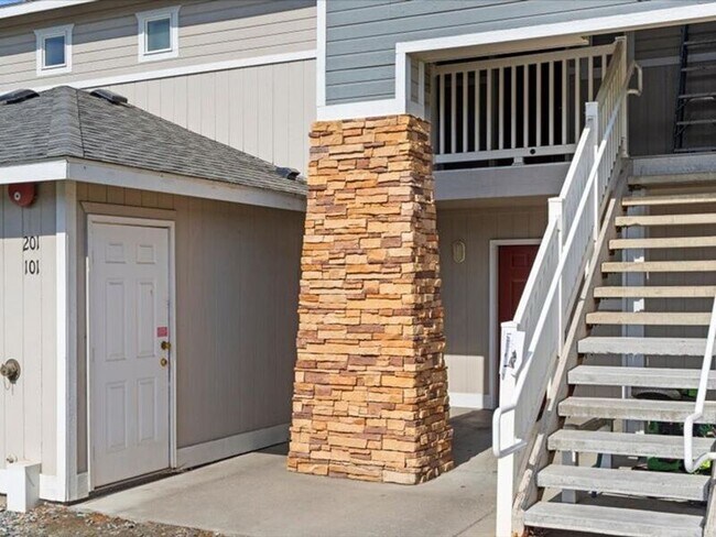 6405N Chapel Hill Blvd Unit N201