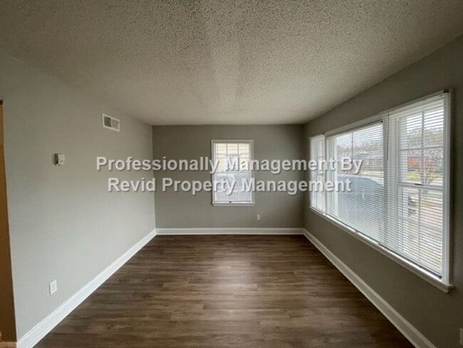Photo - 170 Eastview Dr Unit 170