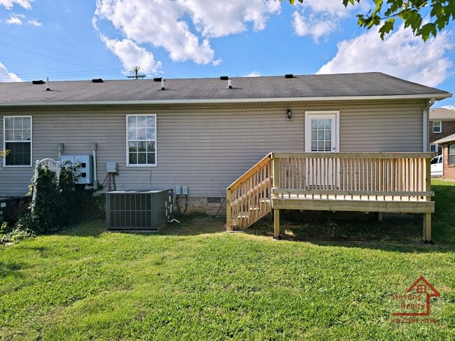 Photo - 101 Big Oak Dr Unit A