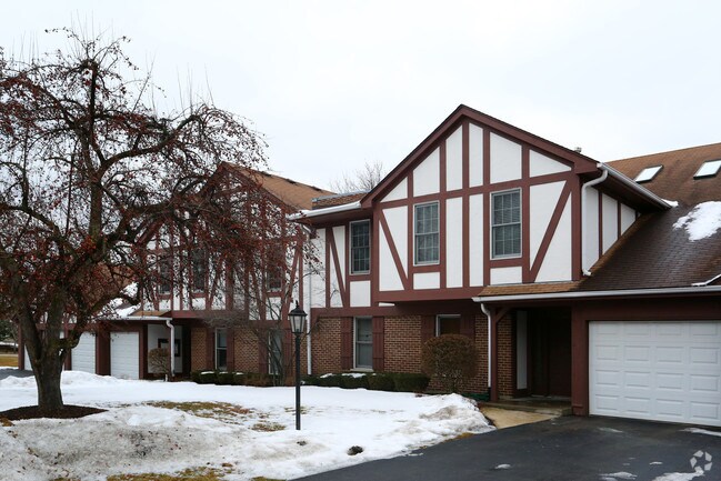 Photo - Courthomes on Plum Grove