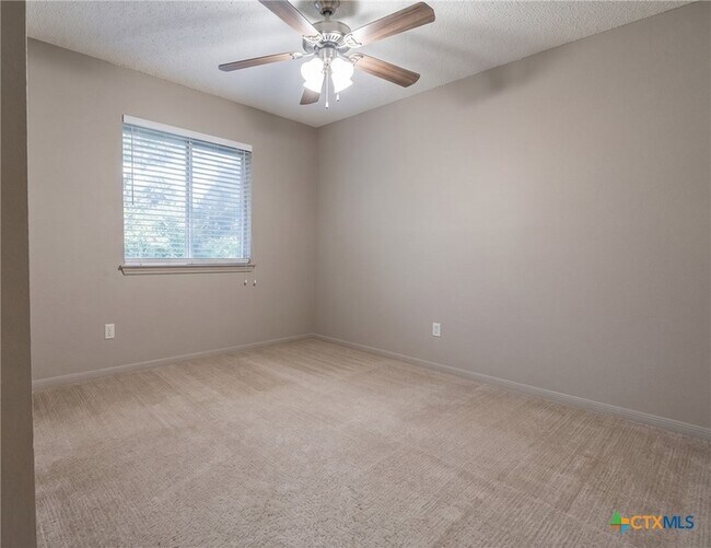 Photo - 924 Northern Dancer Dr