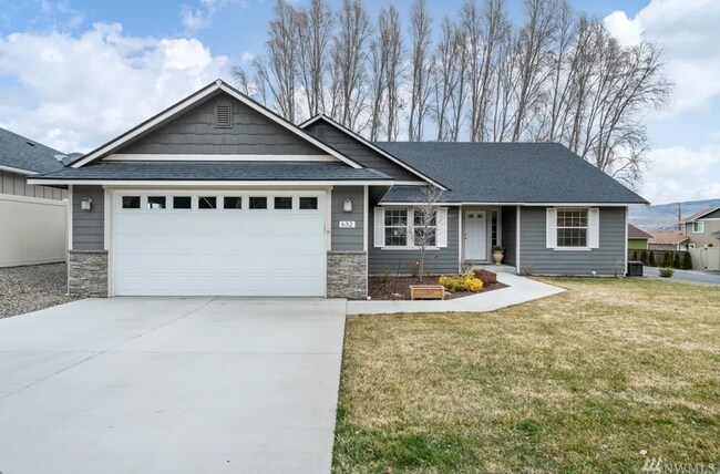 Photo - 632 Craig Ave