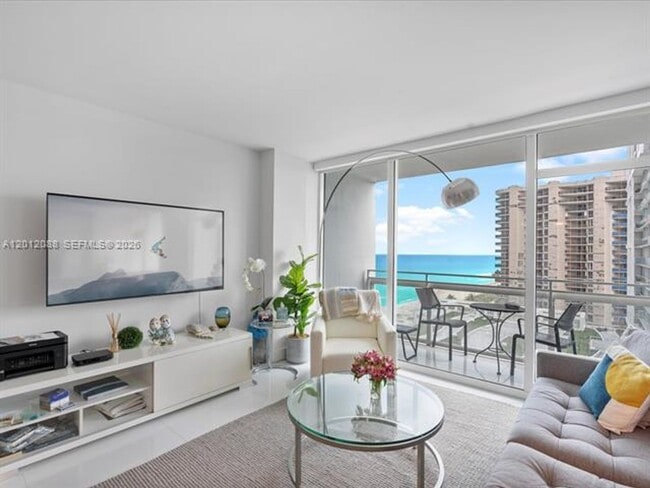 Photo - 6801 Collins Ave Unidad 6801 Collins Ave # 1208