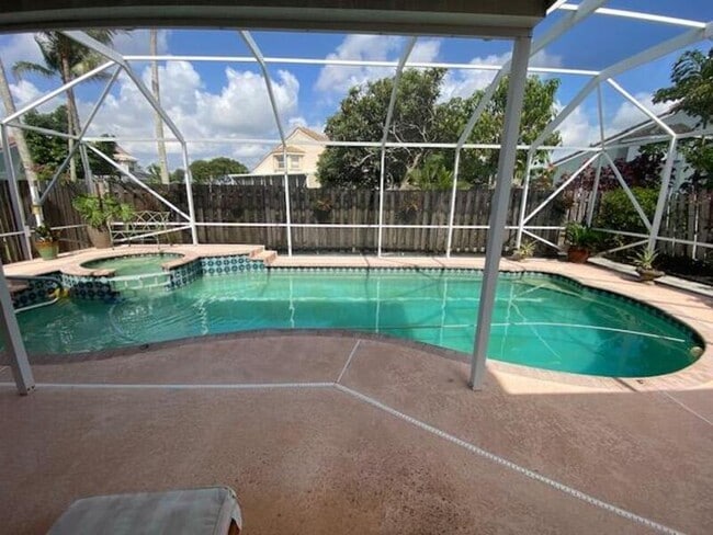 Photo - 7705 Thornlee Dr