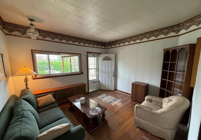 Photo - 213 Stone St