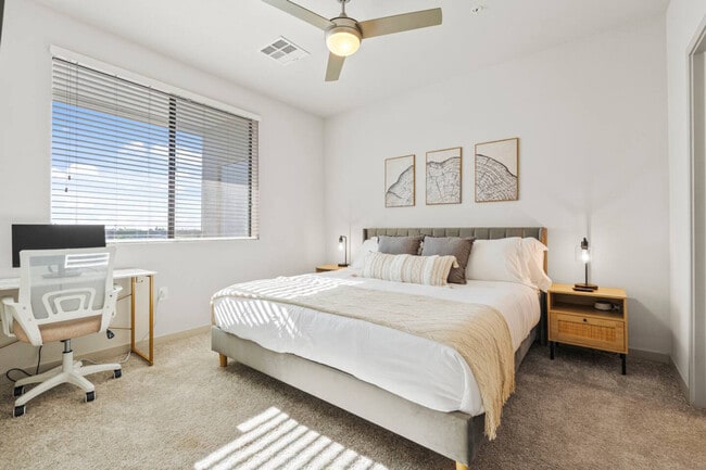 Photo - 711 W Broadway Rd Unidad ID1366980P