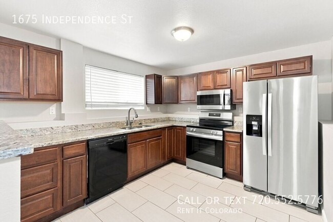 Photo - 1675 Independence St