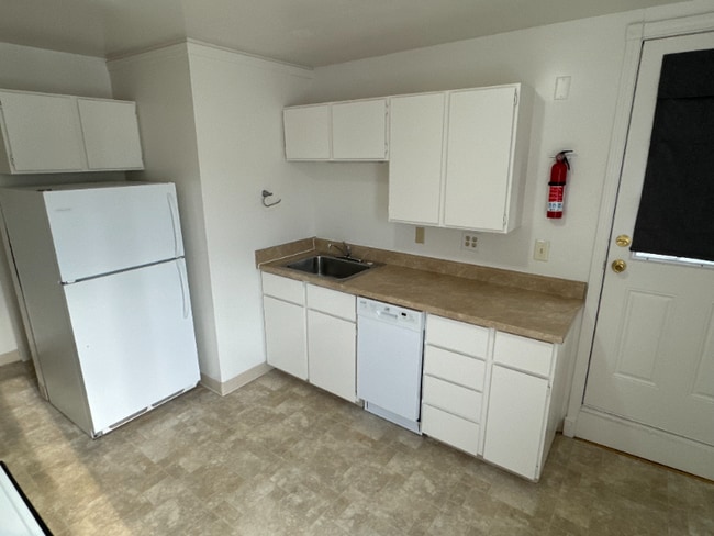 Photo - 218 E 3rd St Apartment Unit 2A