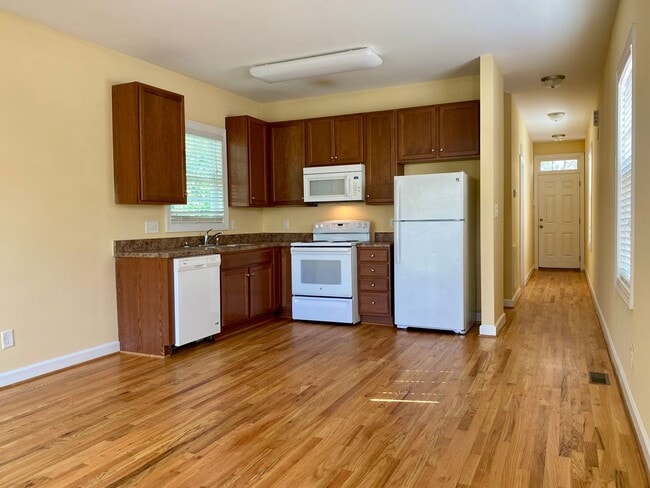 Photo - 3921 Lexington Dr