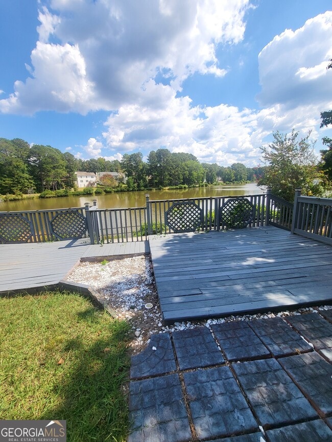 Photo - 7700 Lakeshore Ct