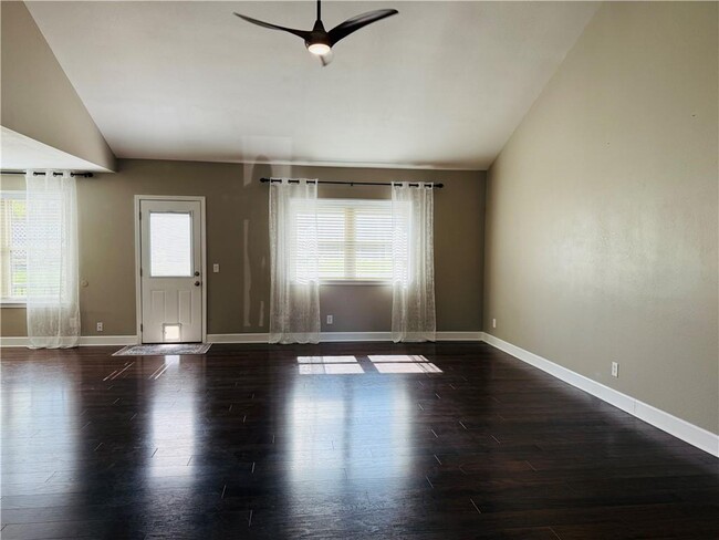 Photo - 2714 W Fir St