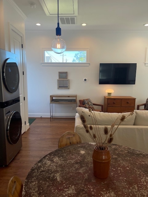 Photo - 209 E 23rd St