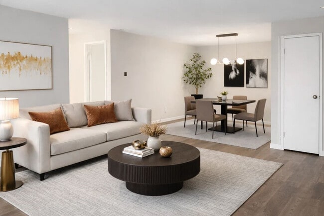 Comfortable Living / Dining Spaces - Meadowview Apartments