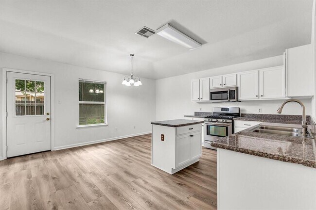 Photo - 609 Golden Gate Dr
