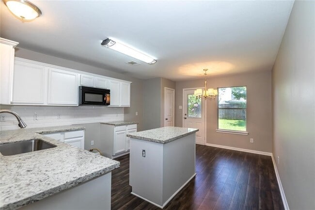 Photo - 8315 Sycamore Ln