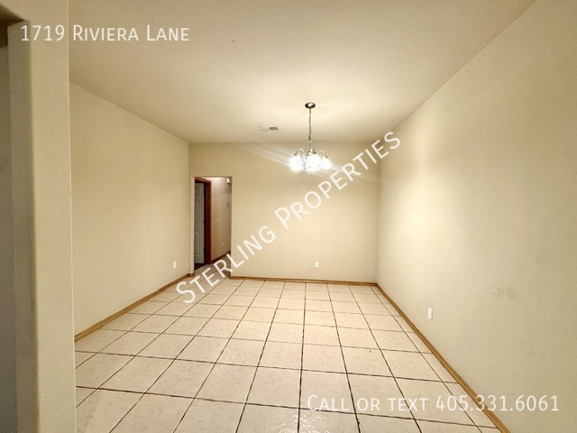 Photo - 1719 Riviera Ln
