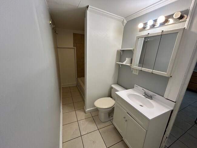 Photo - 5801 23rd Ave Unidad 2