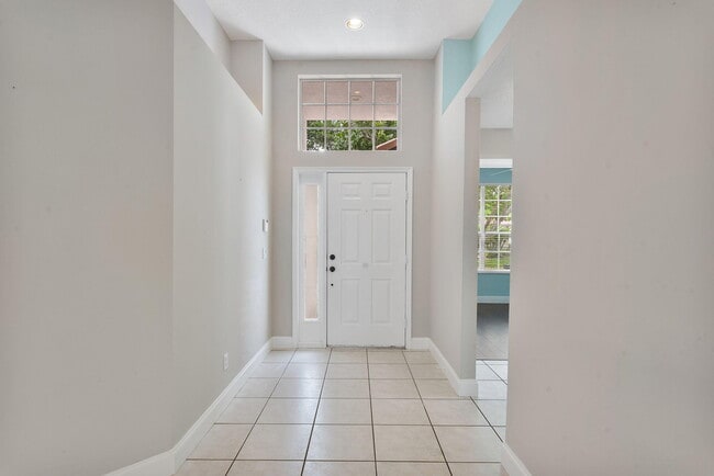 981 Delray Lakes Dr