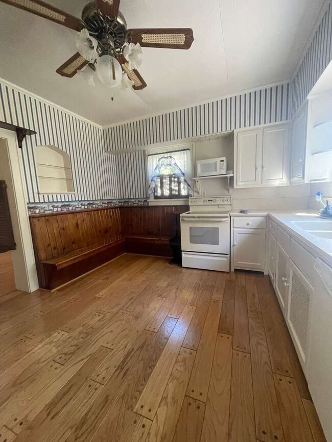 Photo - 1004 Pearl St