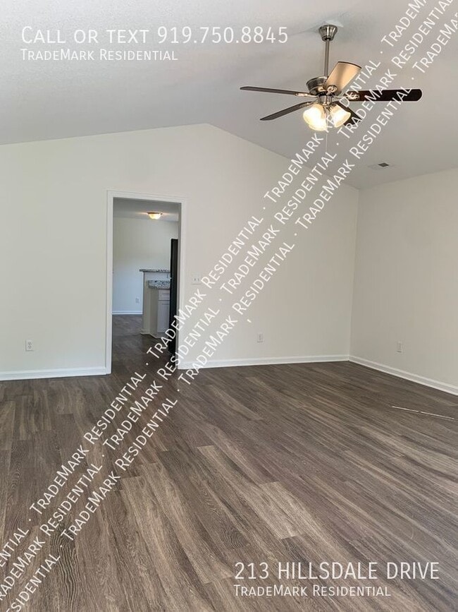 Photo - 213 Hillsdale Dr