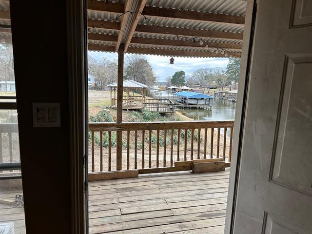 Photo - 16729 Malibu Dr