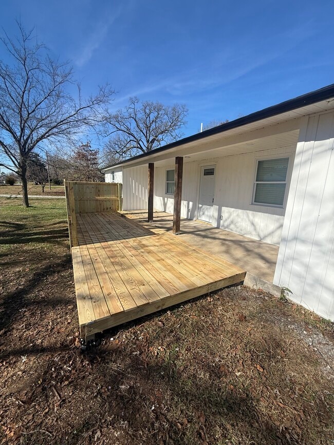 Photo - 5090 E Huntsville Rd