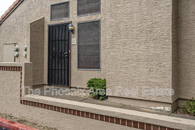 Photo - 3491 N Arizona Ave