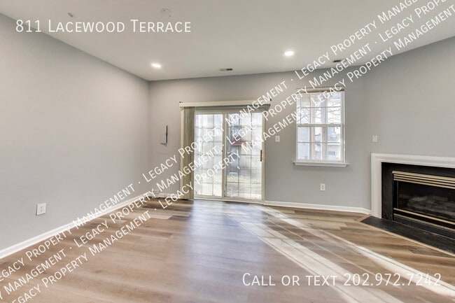 Photo - 811 Lacewood Terrace