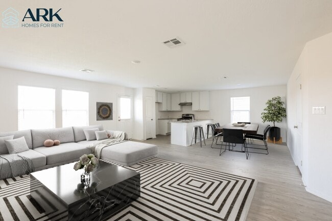 Photo - 411 Filibusters Trail