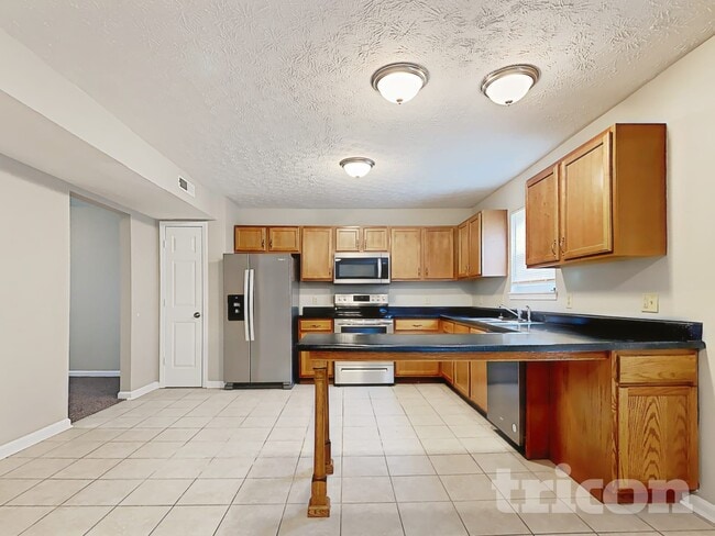 Photo - 614 Eastpointe Dr