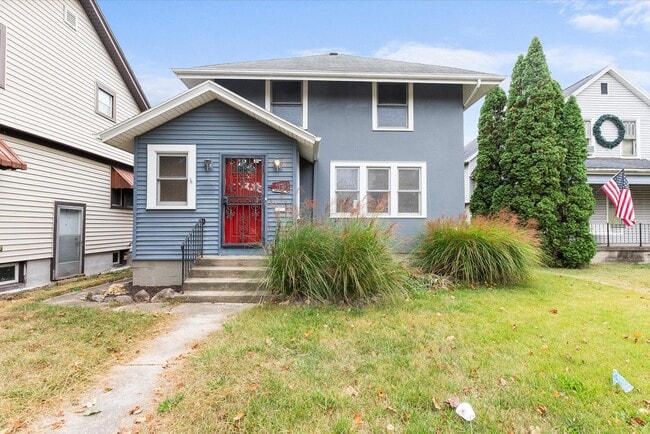 Photo - 1134 Saint Joseph Blvd