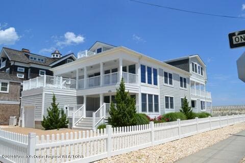 2 Bridge Ave