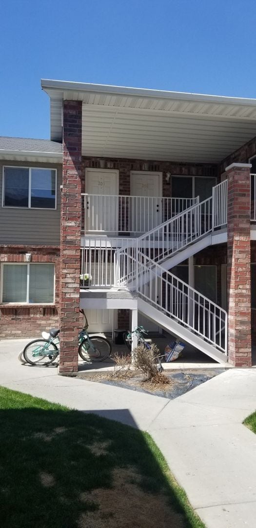 Photo - 2 bed, 1 bath at Brentwood! Unit 202