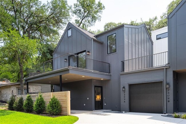 Photo - 2309 La Casa Dr