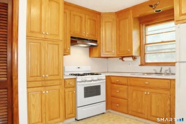 Photo - 101 Waller Rd