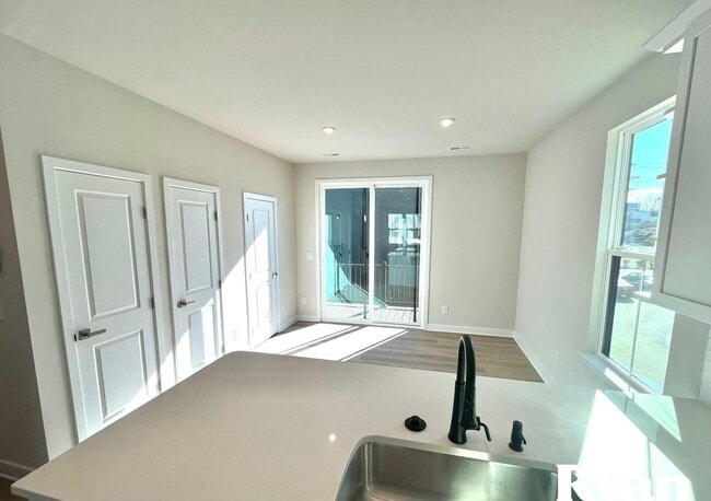 Photo - 8038 Pinot Ln