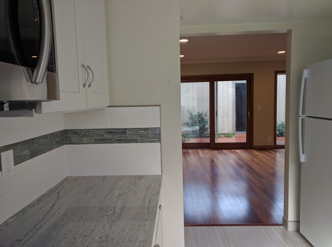 Photo - 1566 Capri Dr