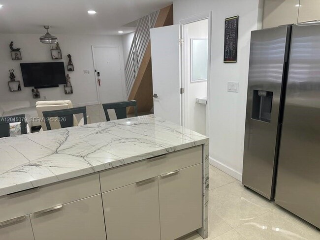 Photo - 1560 W 46th St Unit 228