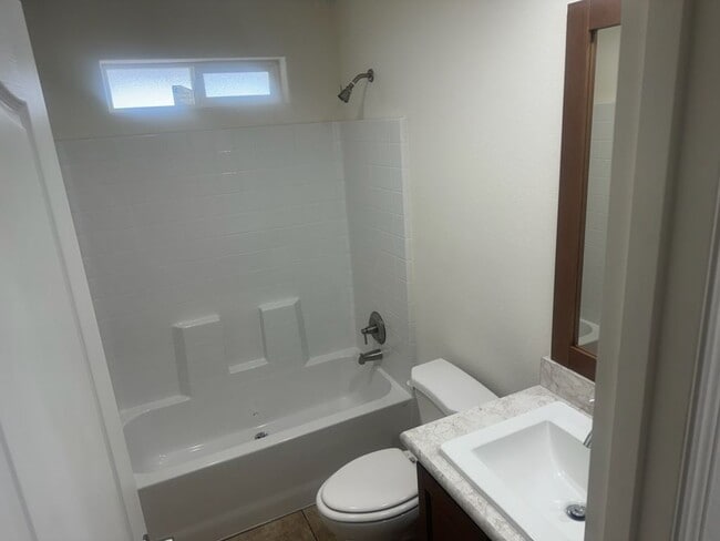 Photo - 1111 N Lamb Blvd