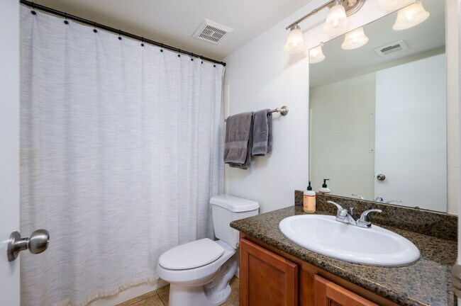 5995 N 78th St Unidad SI ID1540138P
